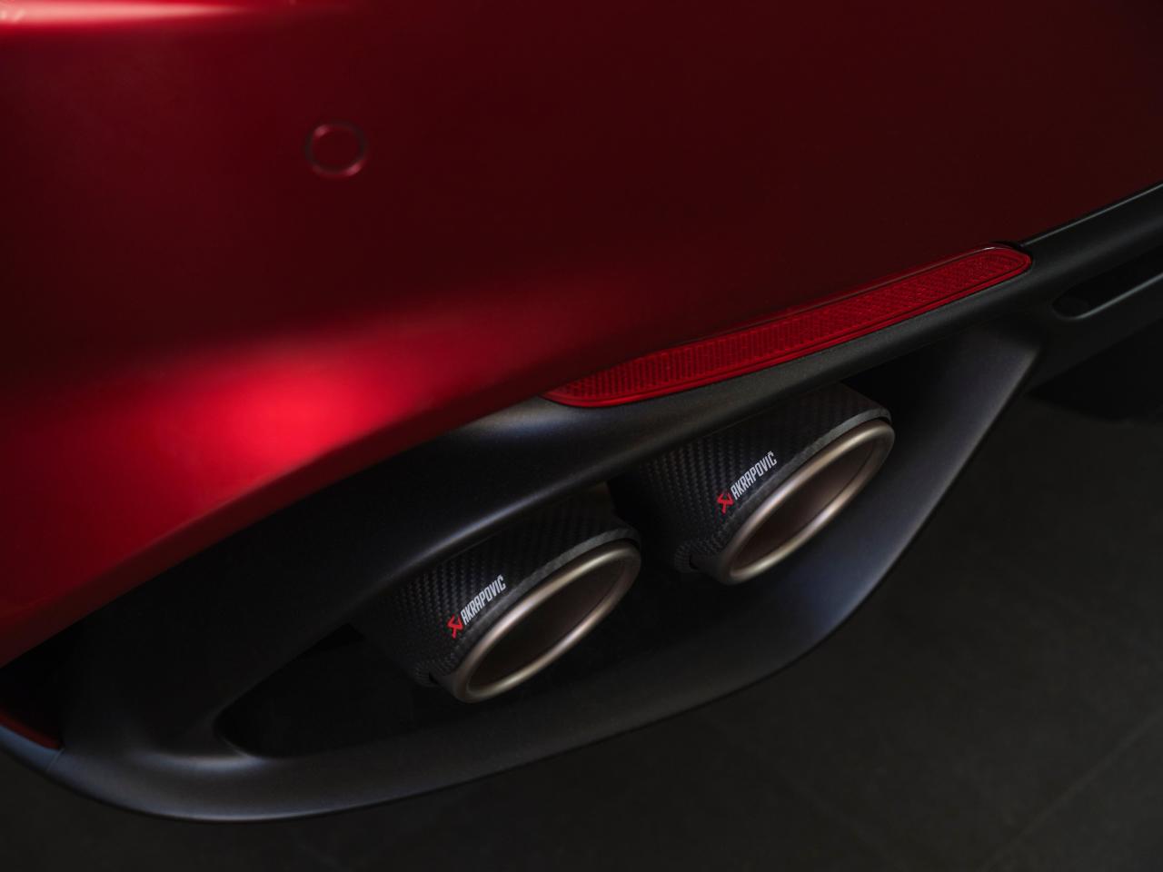 GiuliaQuadrifoglioCollezione (4).jpg