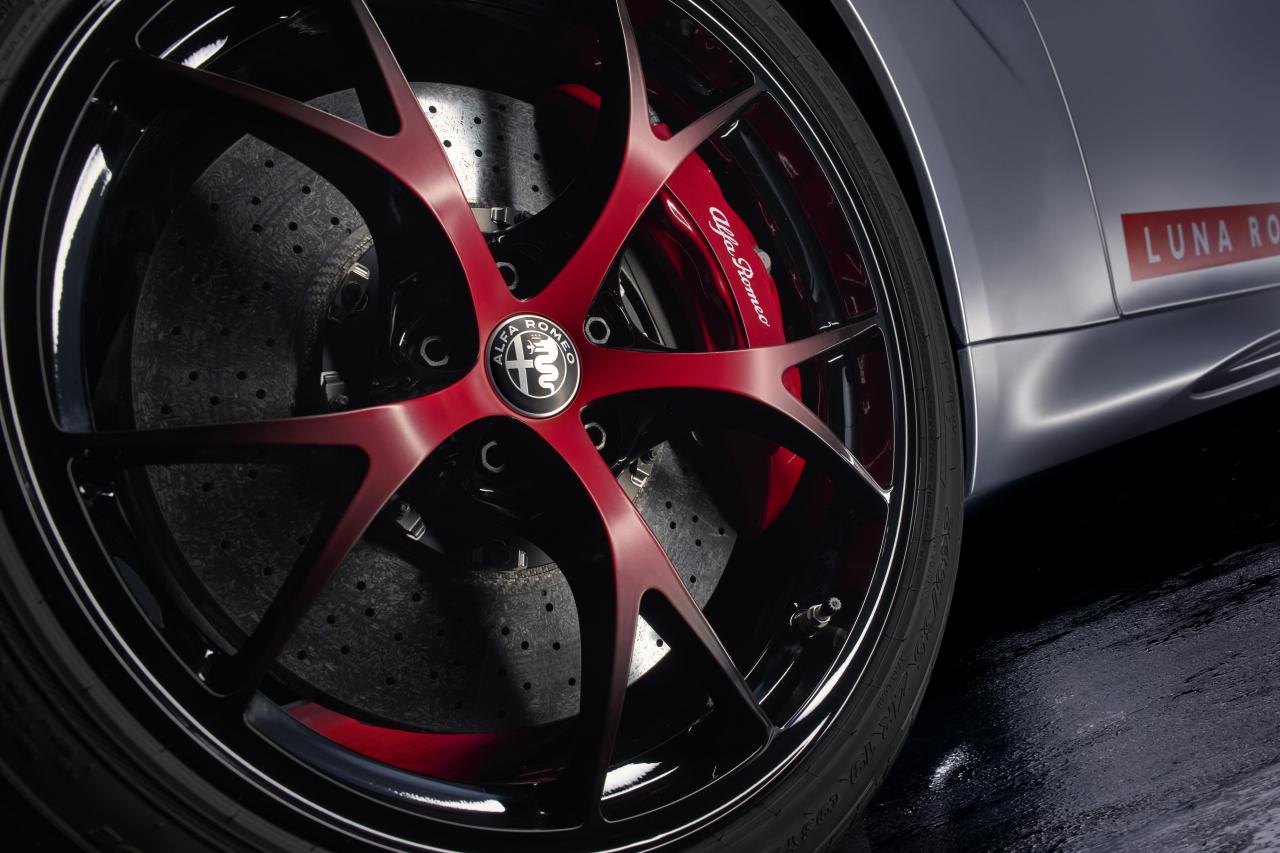 GiuliaQuadrifoglioLunaRossa (8).jpg