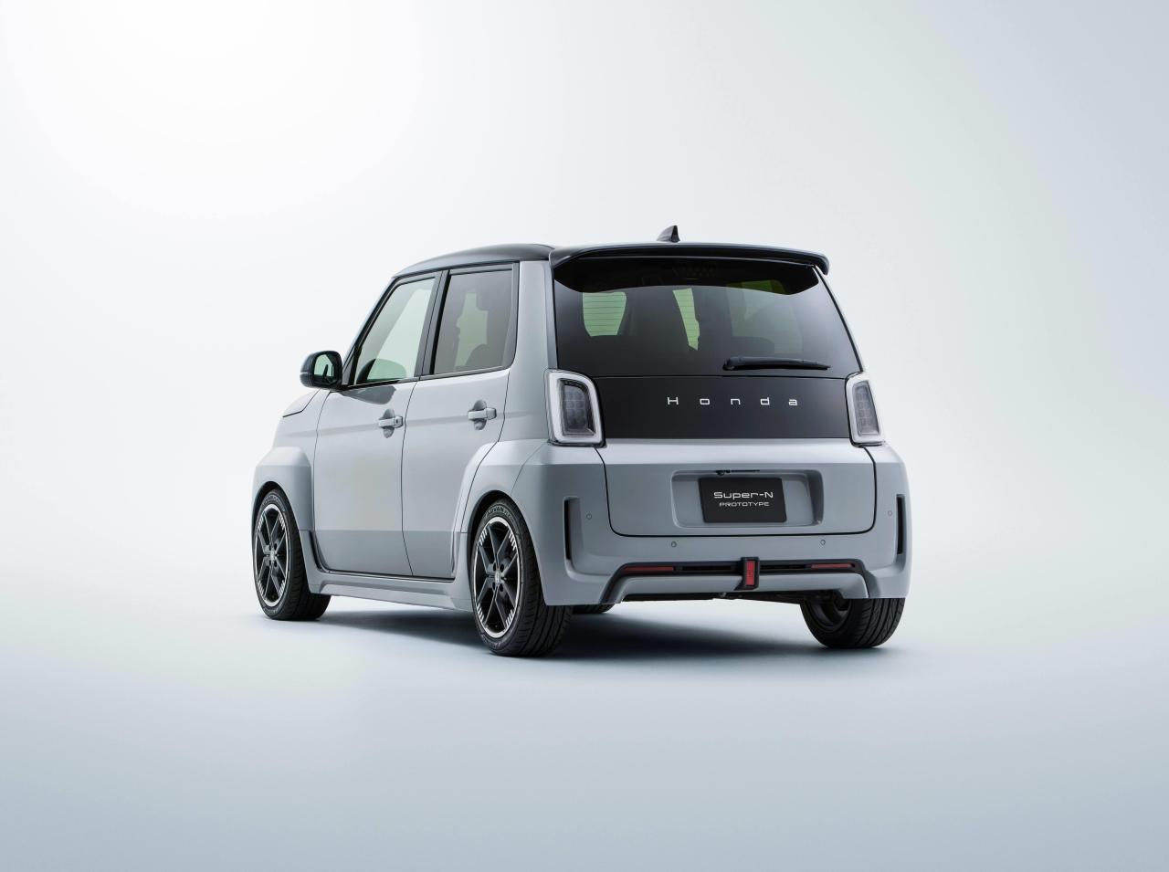 554832_HONDA_UNVEILS_NEW_COMPACT_ELECTRIC_VEHICLE_WITH_WORLD_PREMIERE_OF_SUPER-N.jpg