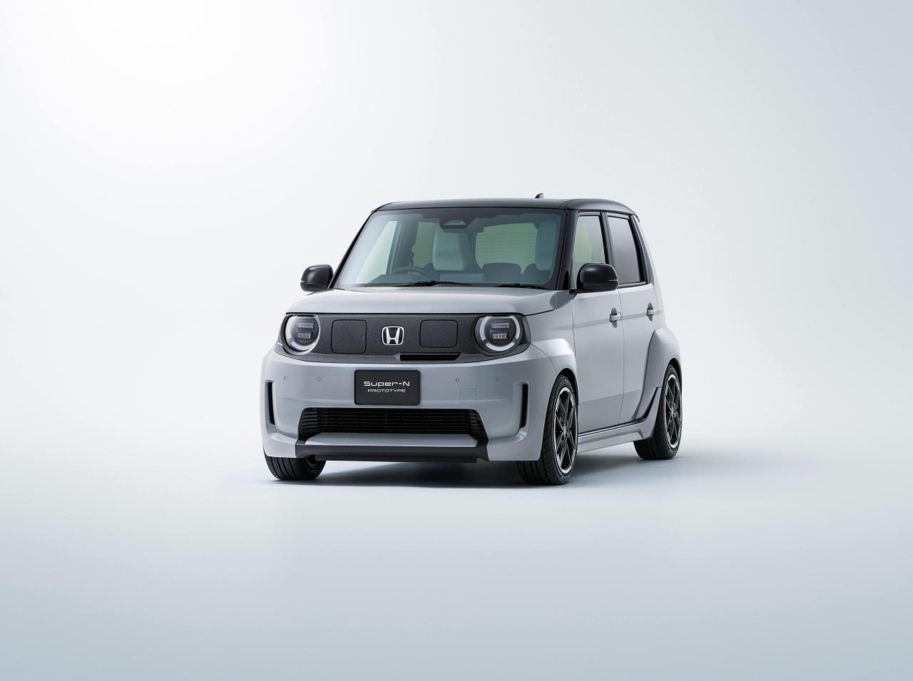 554833_HONDA_UNVEILS_NEW_COMPACT_ELECTRIC_VEHICLE_WITH_WORLD_PREMIERE_OF_SUPER-N.jpg