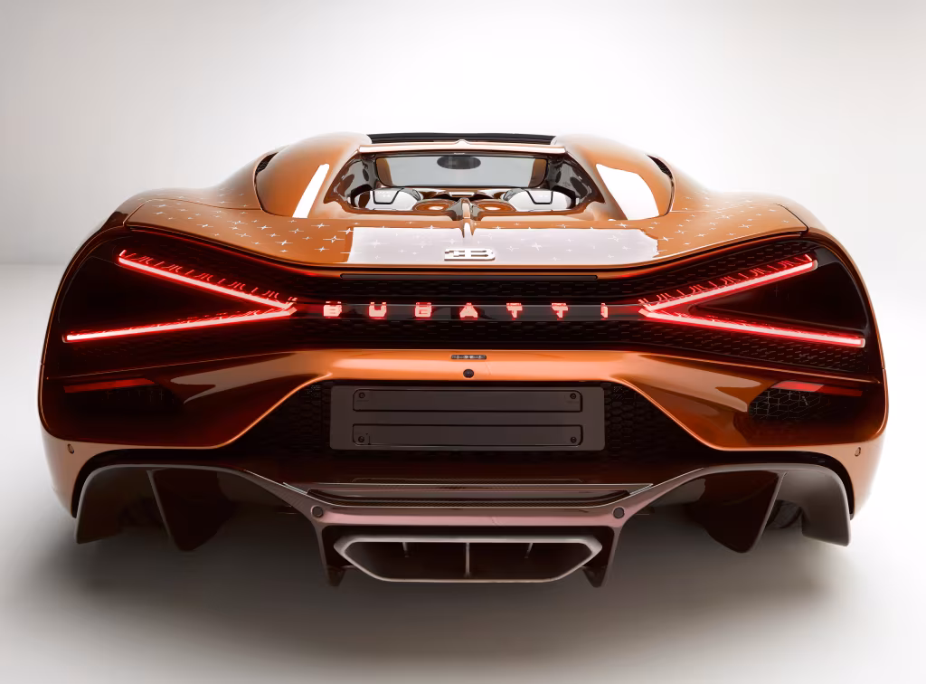 bugatti_w16_mistral_le_retour_du_jeune_prince3_00b7006825b81bd8.avif