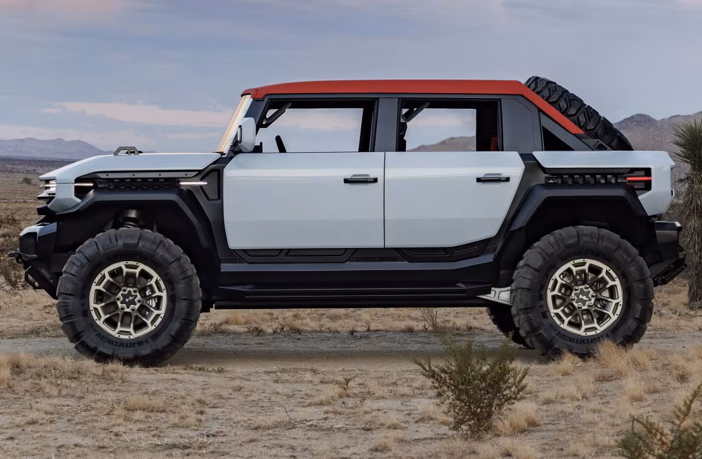 gmc_hummer36_02a1000007f20533.avif
