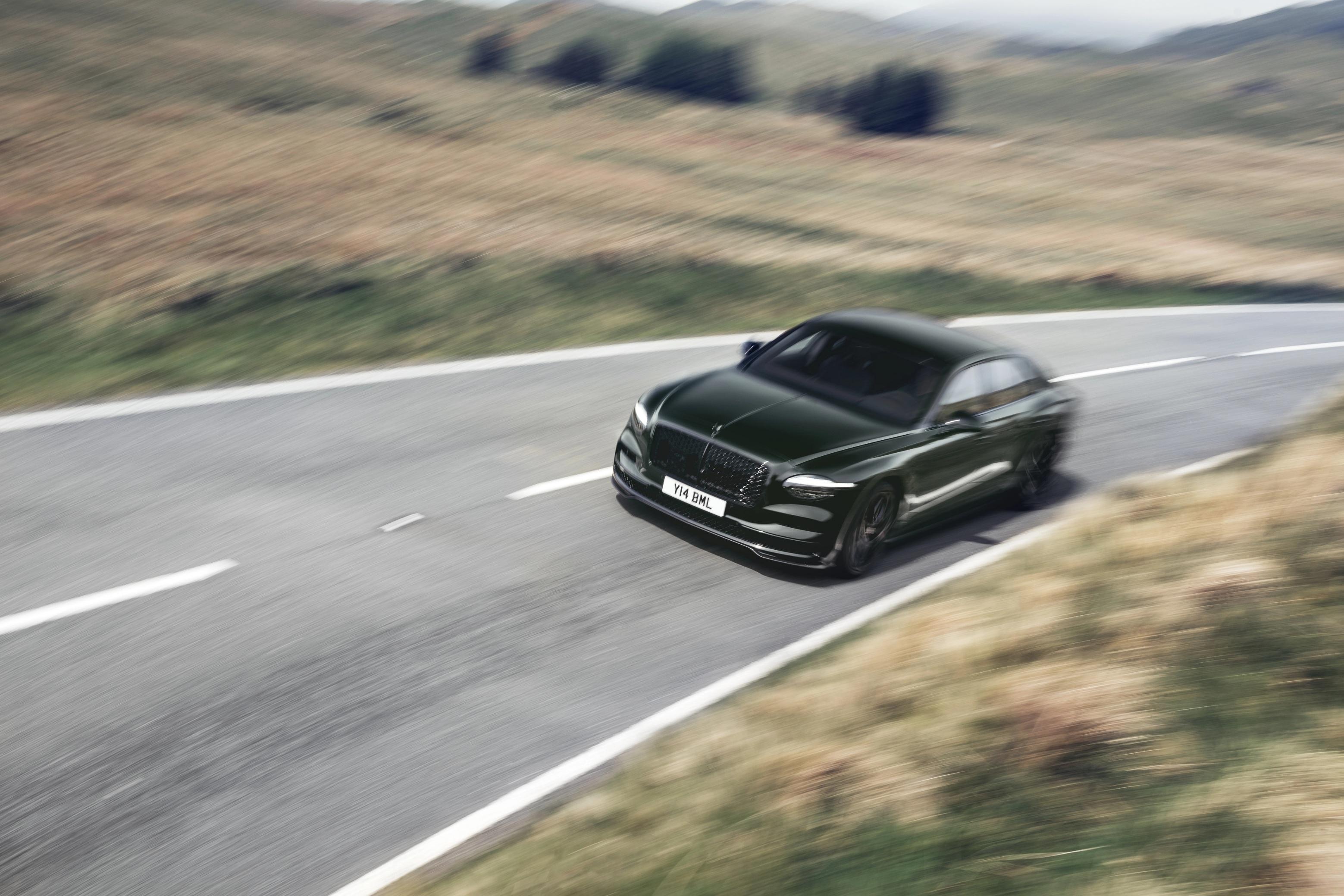 Bentley Flyin Spur 2026