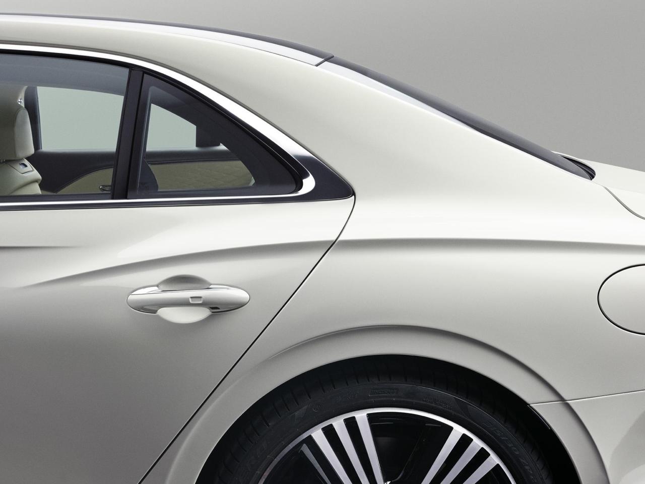 New Flying Spur - 24.jpg