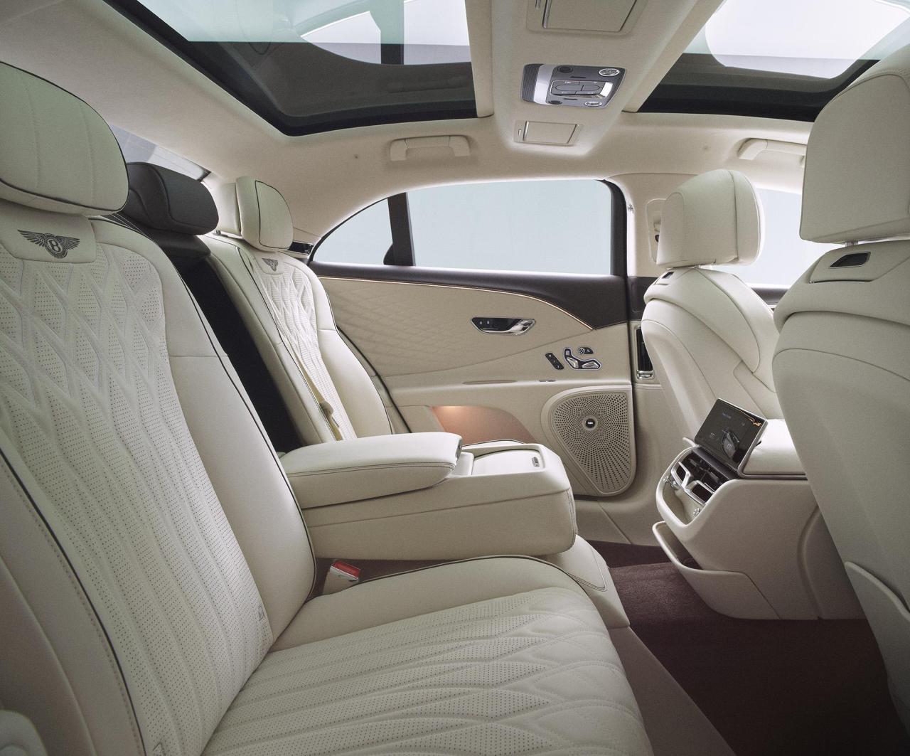 New Flying Spur - 26.jpg