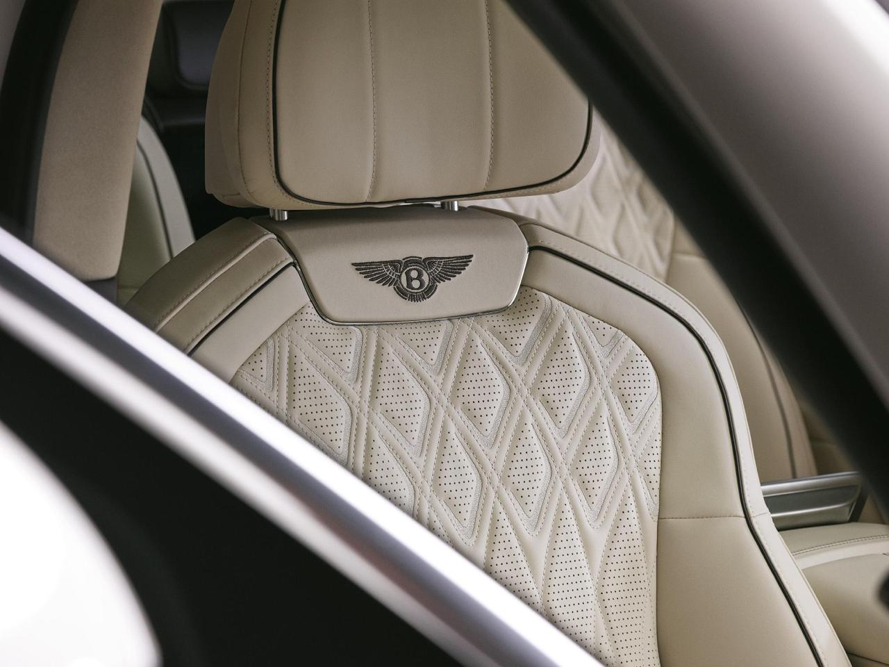 New Flying Spur - 27.jpg