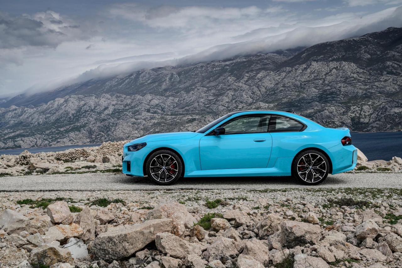 P90642530_lowRes_the-new-bmw-m2-with-.jpg