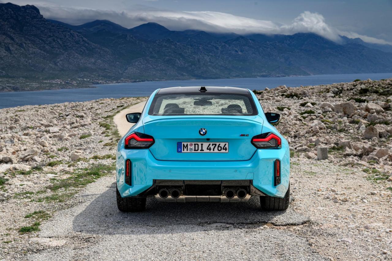 P90642532_lowRes_the-new-bmw-m2-with-.jpg