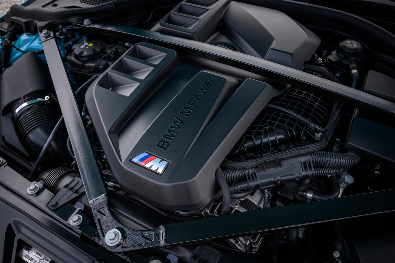 P90642590_lowRes_the-new-bmw-m2-with-.jpg