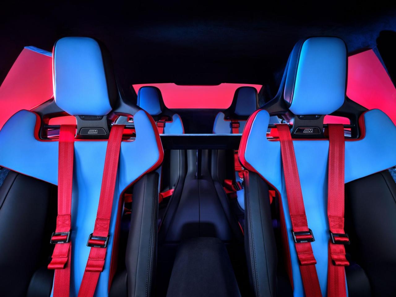 P90643890_lowRes_bmw-m-concept-neue-k.jpg