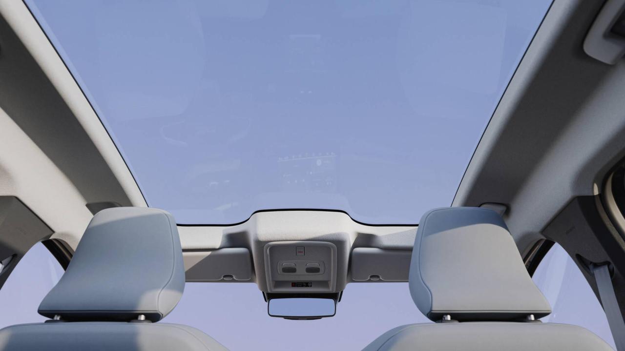Dacia Striker Hybrid 155 (28).jpg