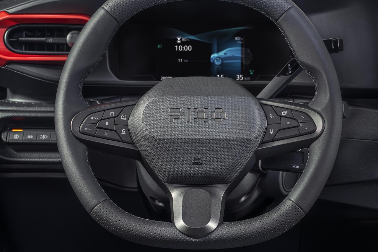 Nissan_Pixo_PK_003.jpg