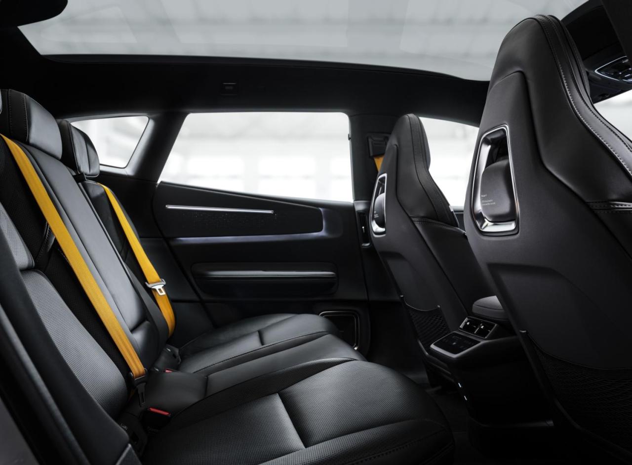 Small-5814-2polestar-260702-3580-v003.jpg