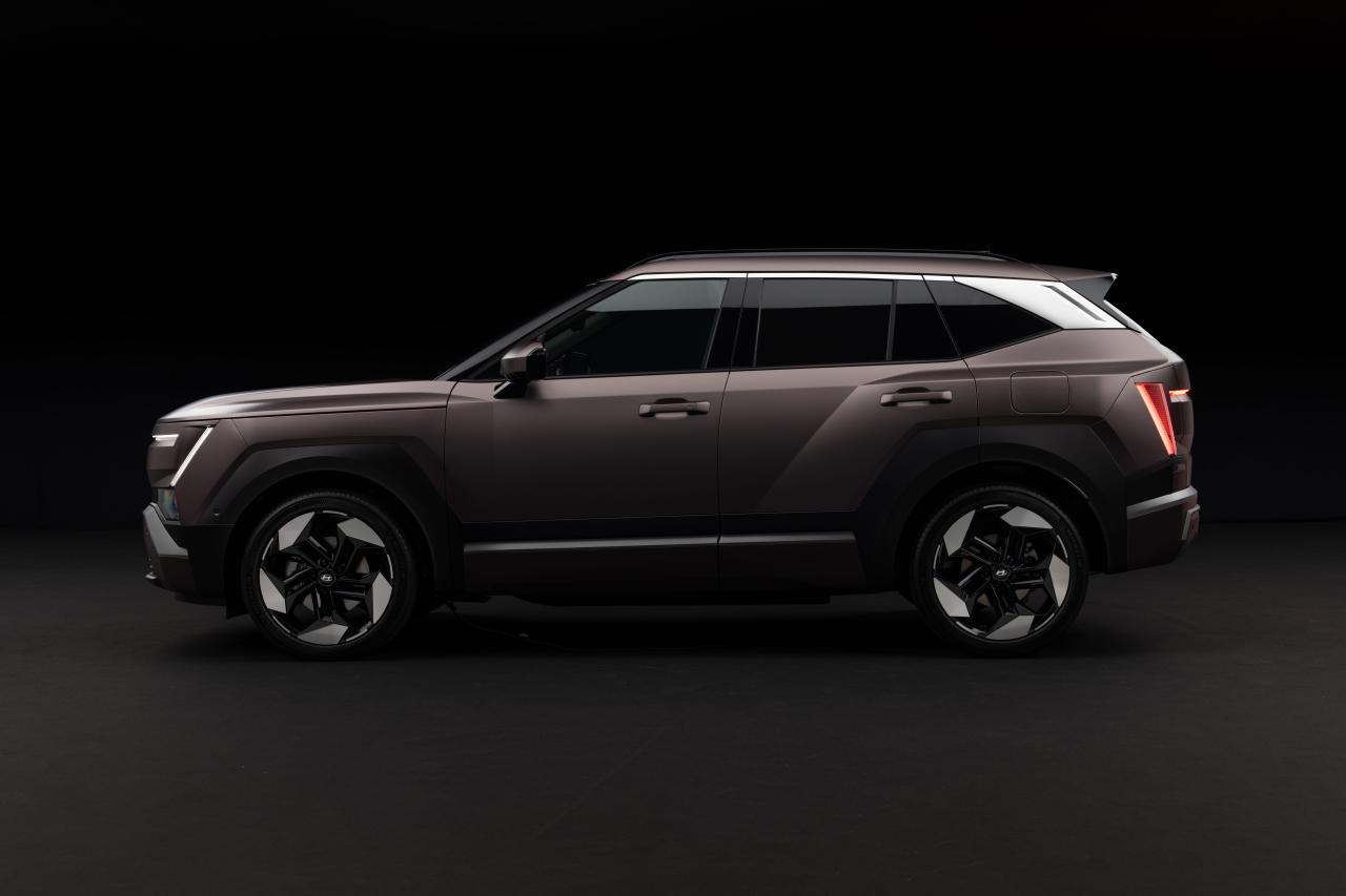 hyundai-tucson-1026-exterior-04_jpg_bfc_off.jpg