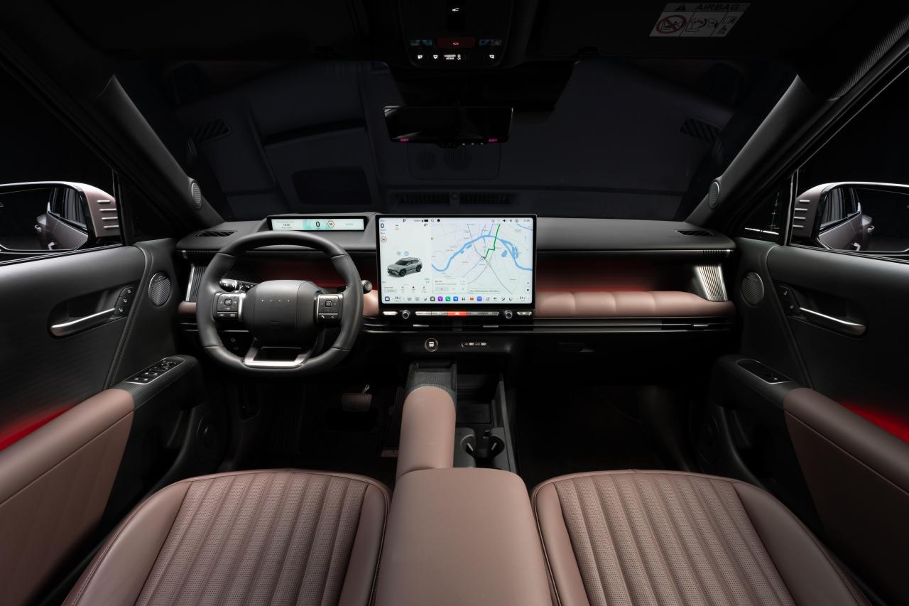 hyundai-tucson-1026-interior-03_jpg_bfc_off.jpg