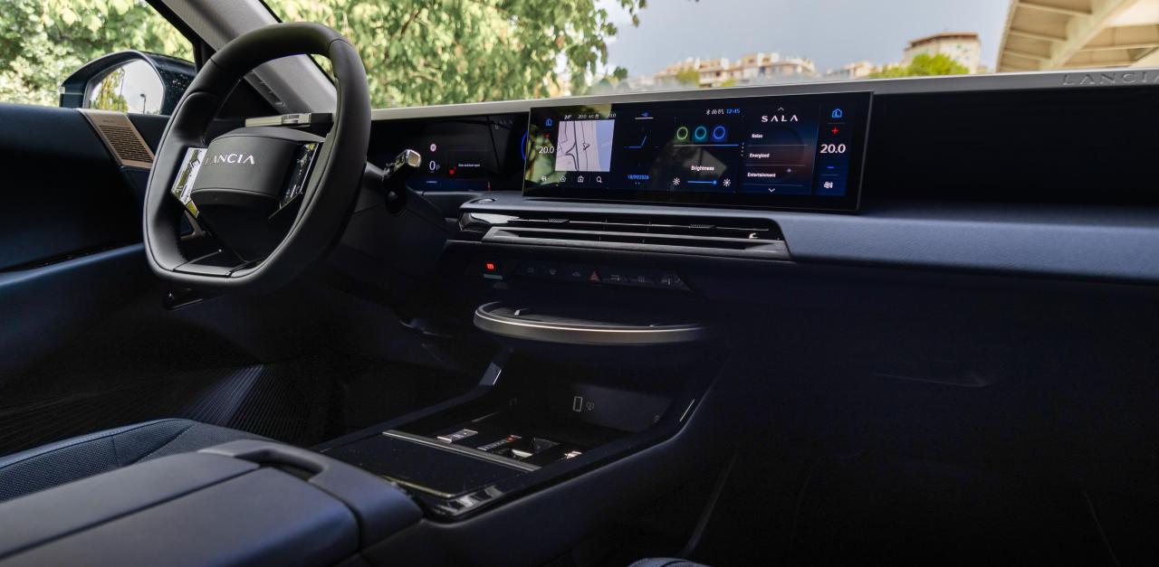 lancia-gamma-internal (9).JPG